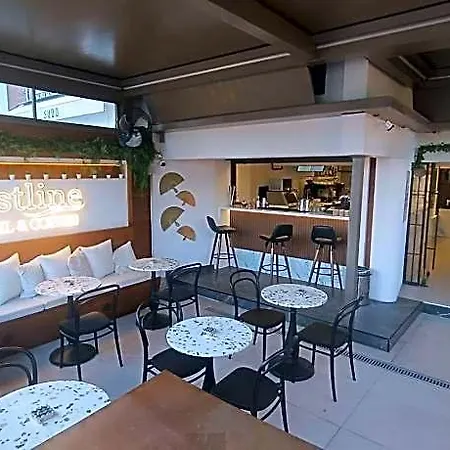 Coastline Boutique מלון 3*